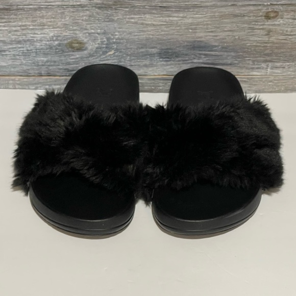 Pink Victoria’s Secret Black Fur Slides Sandals Slippers Size 7 / 8 - Picture 3 of 12
